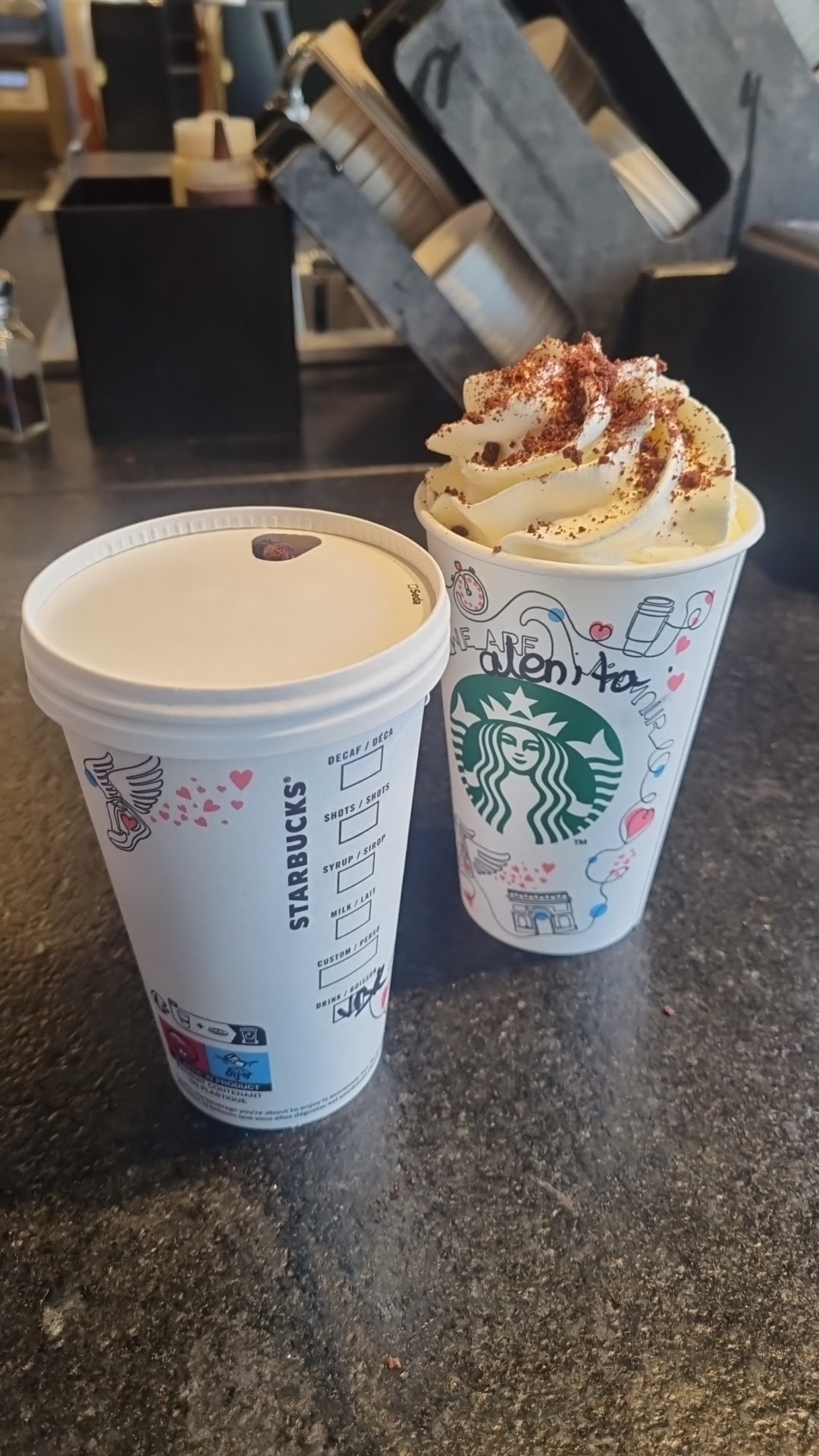 Starbucks Nîmes Gare - Photo 3