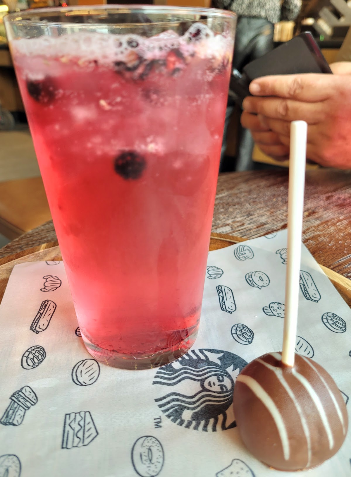 Starbucks Nîmes Gare - Photo 5