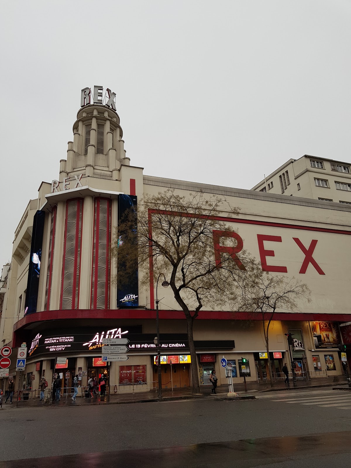 Starbucks Poissonnière