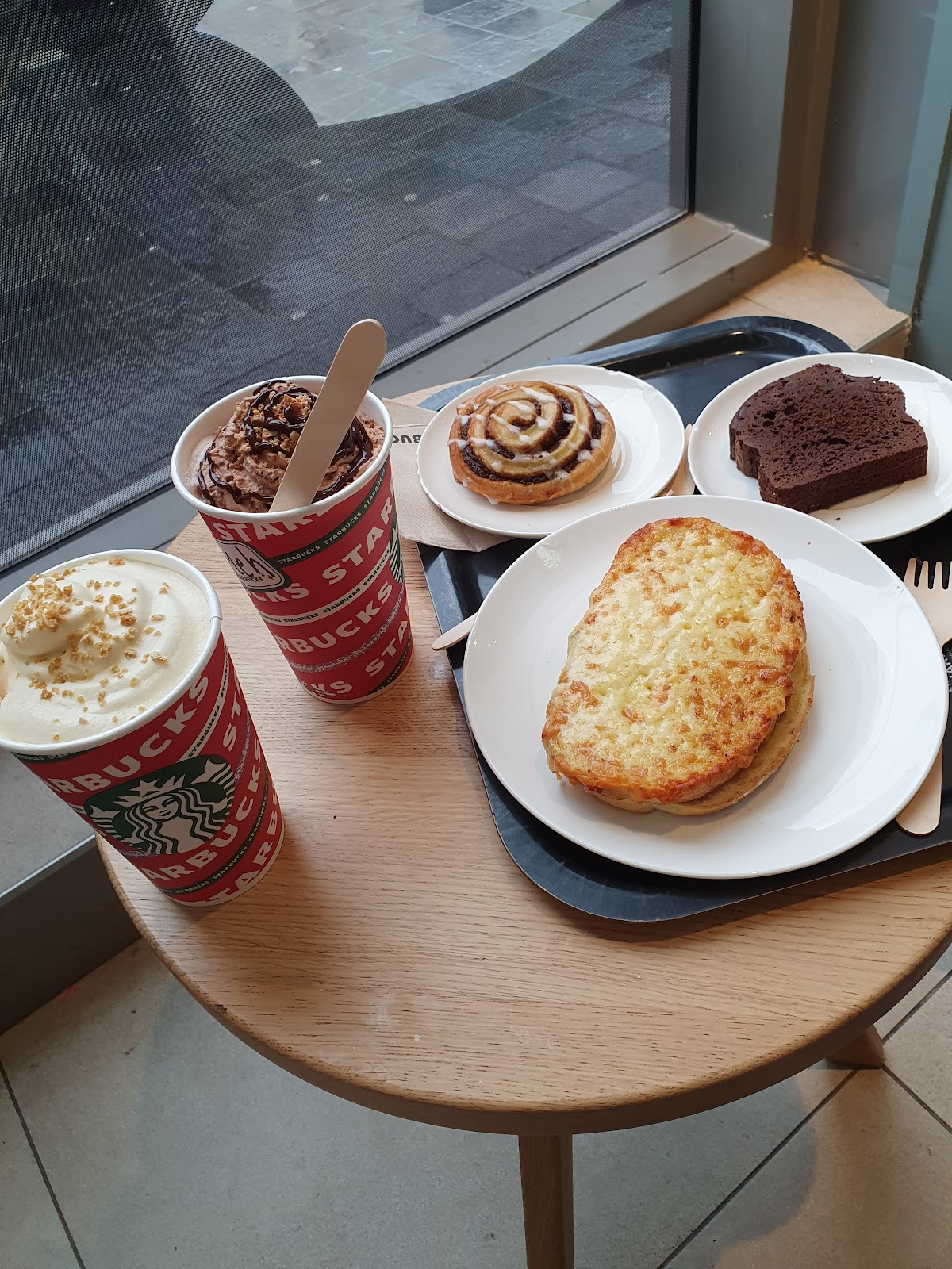 Starbucks Valenciennes Place d'Armes - Photo 4