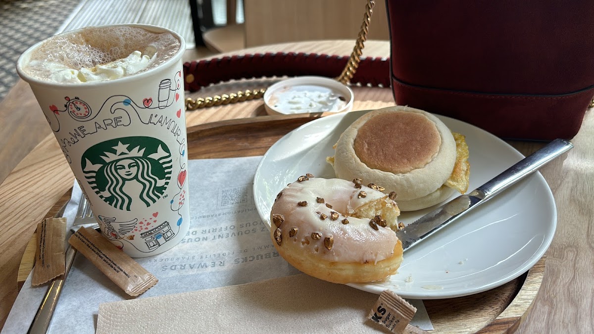 Starbucks Victor Hugo - Photo 2