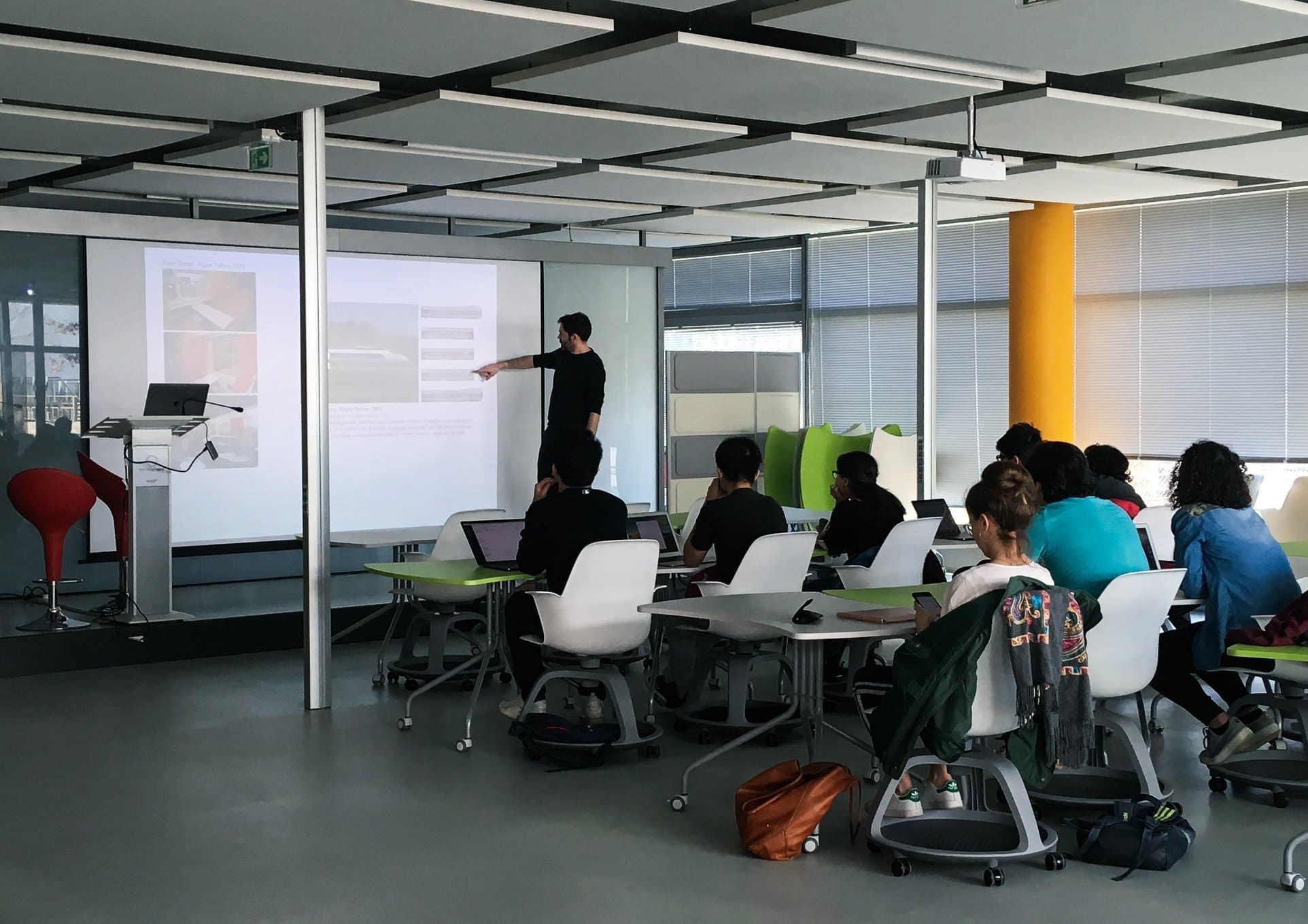 The Design Spot - Photo 2