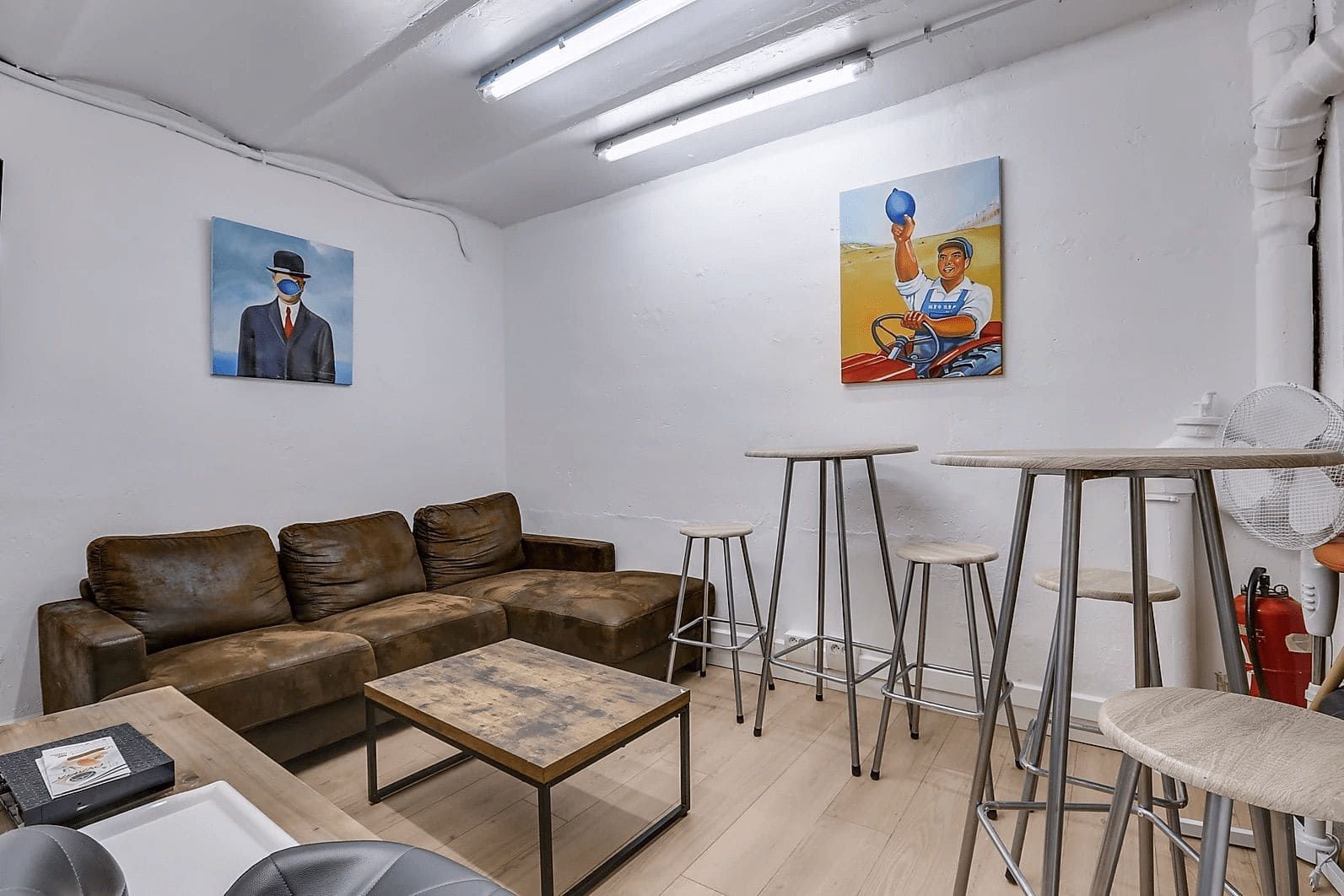 The Office - Photo 2