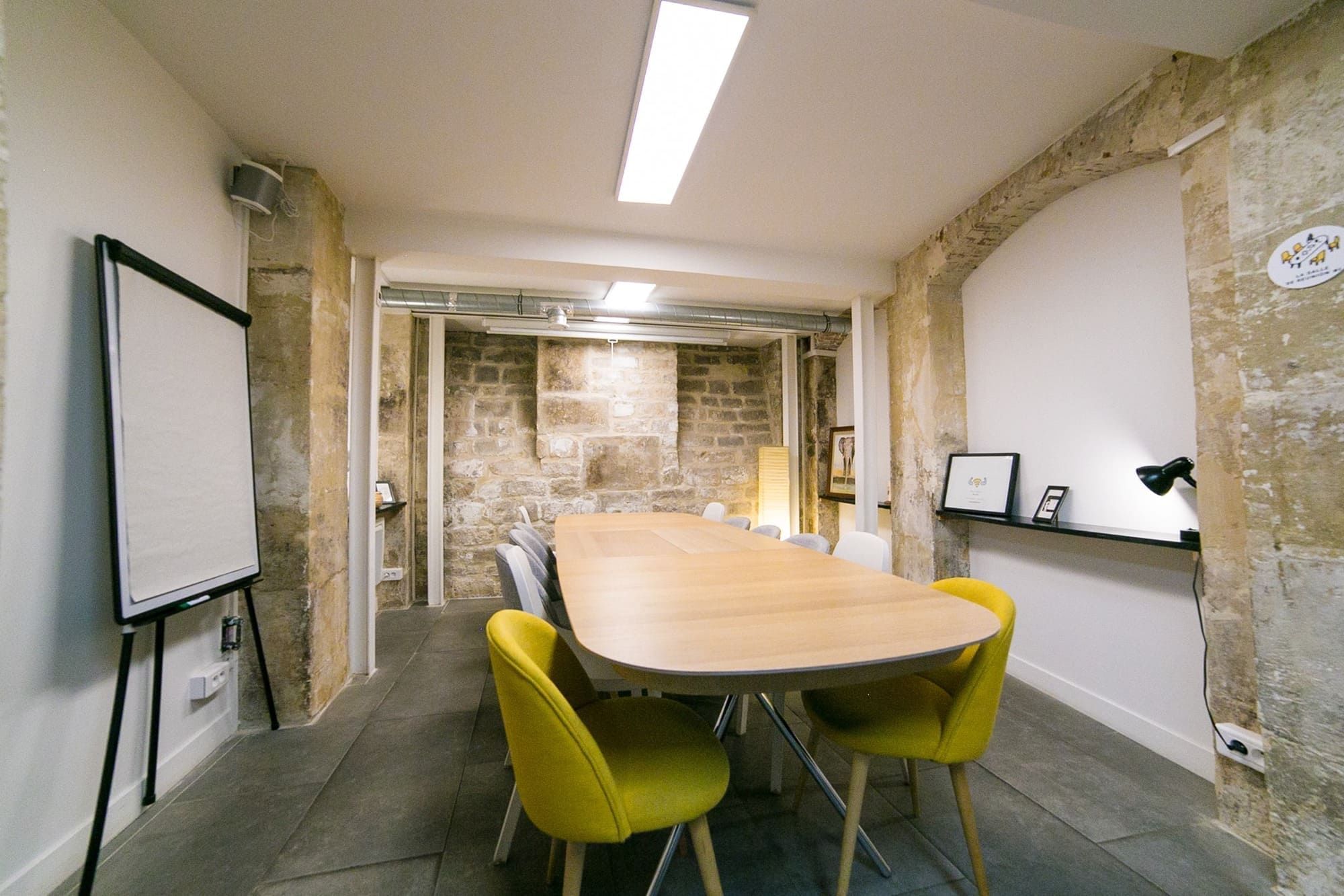 Unicorners Café & Coworking - Photo 3