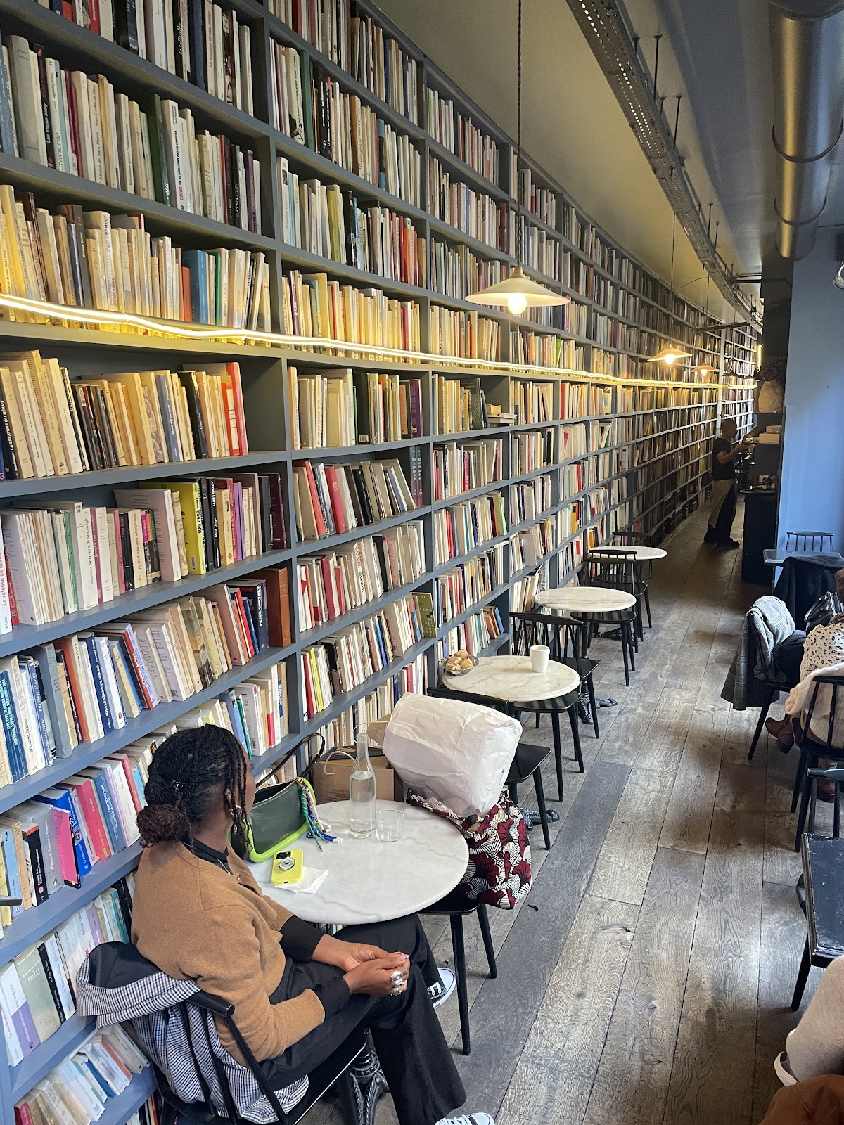 Used book Café - Photo 3