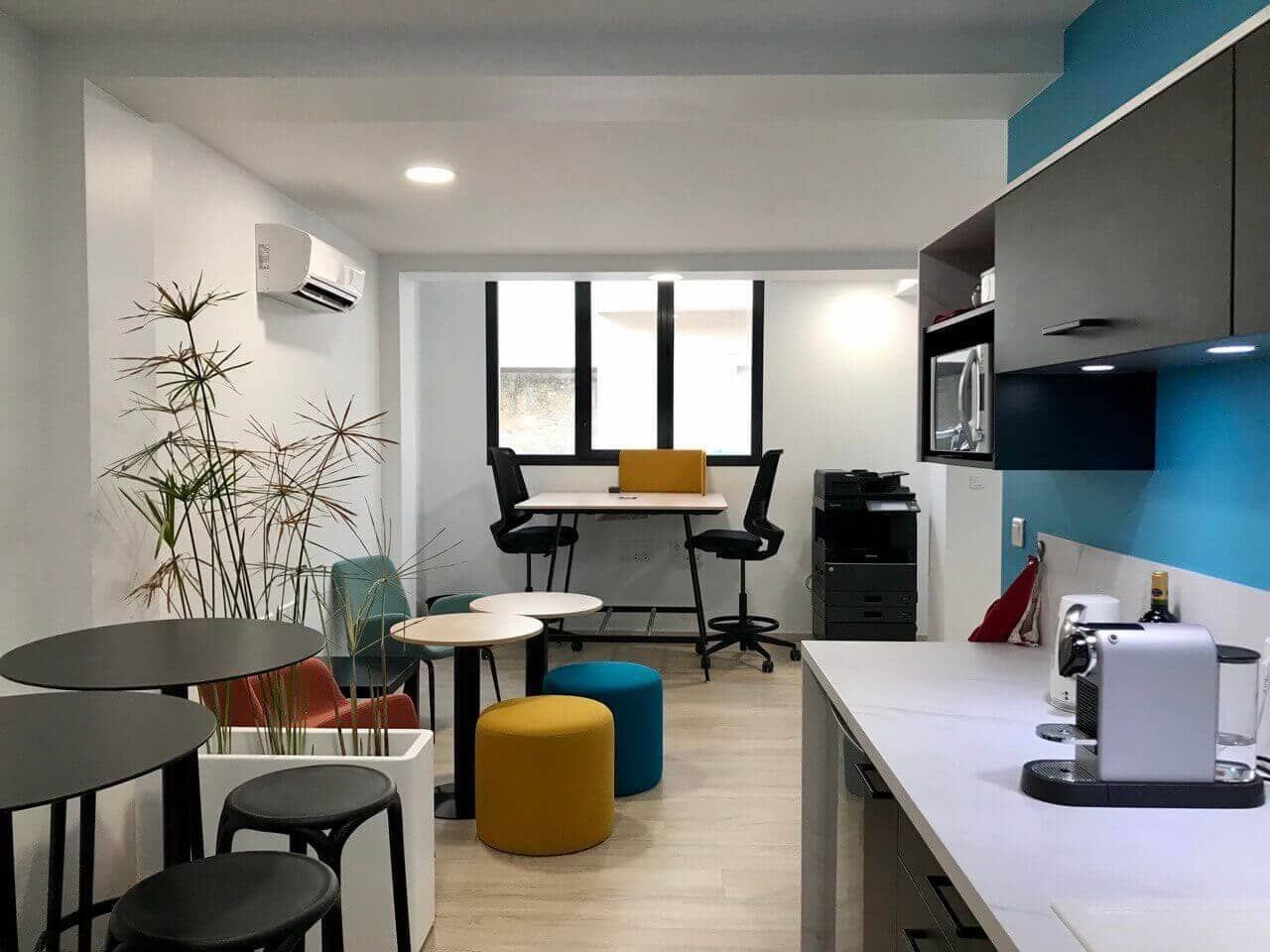 White Space - Photo 3