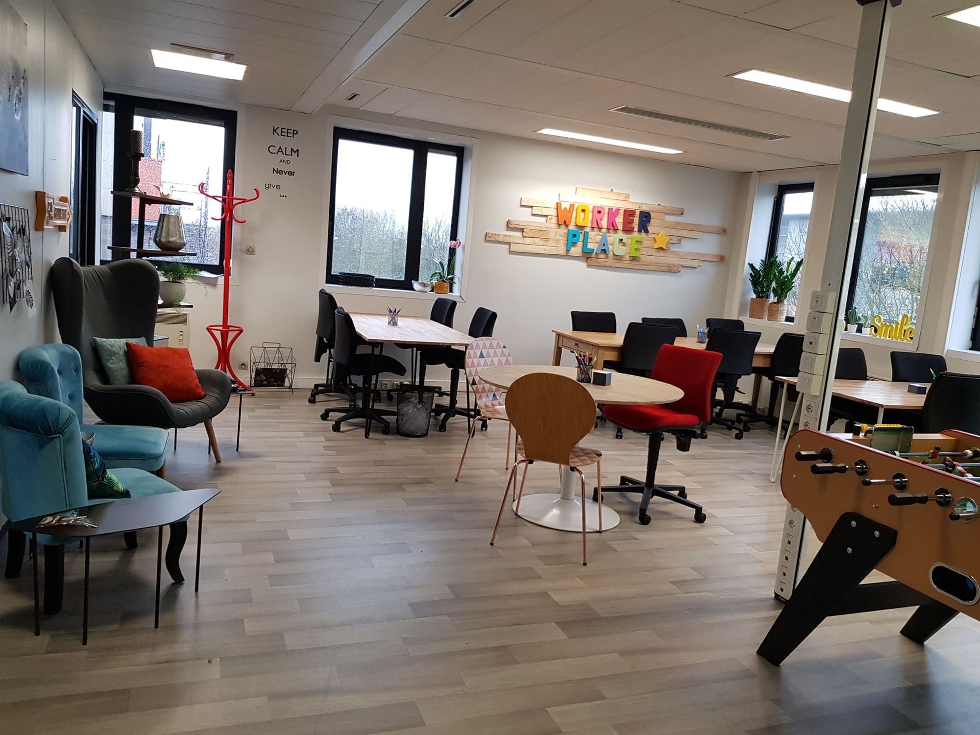 Worker Place - Photo 2